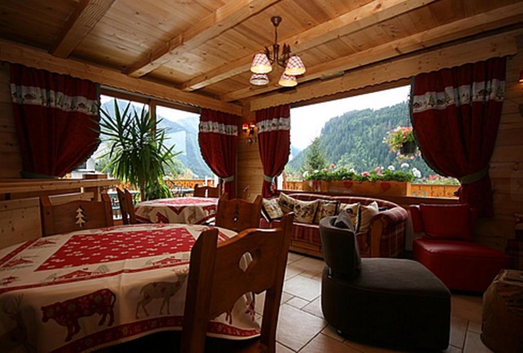 Le Castellan Hotel Chatel Ngoại thất bức ảnh